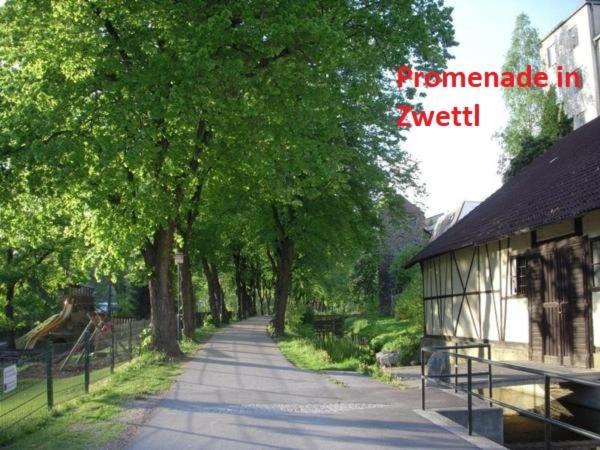 Stadt Pub Zwettl Buitenkant foto